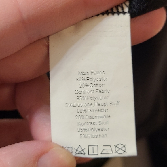 Scarlet Darkness Peasant Blouse - Picture 4 of 14